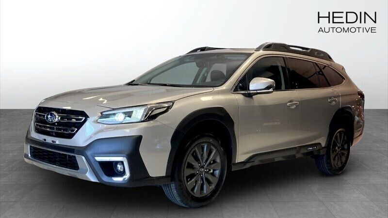 Brun (gold) Ny 2025 Subaru Outback SUV | 426 800 kr - Bild 1/4