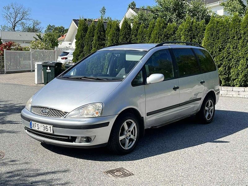 Silver Begagnad 2005 Ford Galaxy Minibuss | 29 900 kr (Bra pris) - Bild 1/4