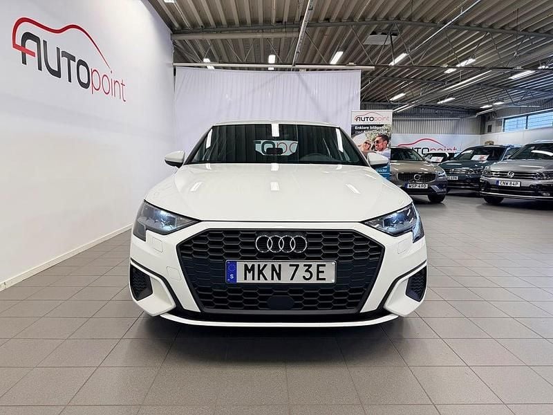 Begagnad Audi A3 Sportback 150 HK (110 kW) 2022 Vit Halvkombi