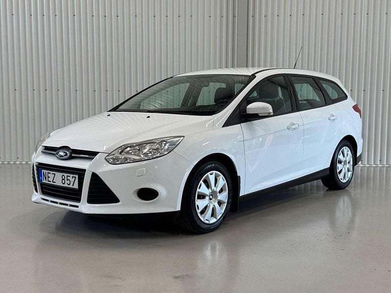 Vit Begagnad 2013 Ford Focus Trend Kombi | 59 900 kr - Bild 1/4