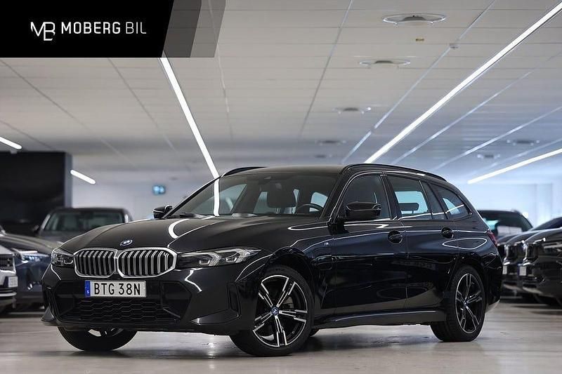 Svart Begagnad 2024 BMW 330 M Sport Kombi | 399 900 kr - Bild 1/2