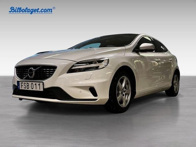 Vit Begagnad 2019 Volvo V40 R-Design Halvkombi | 209 900 kr (Marknadspris) - Bild 1/4