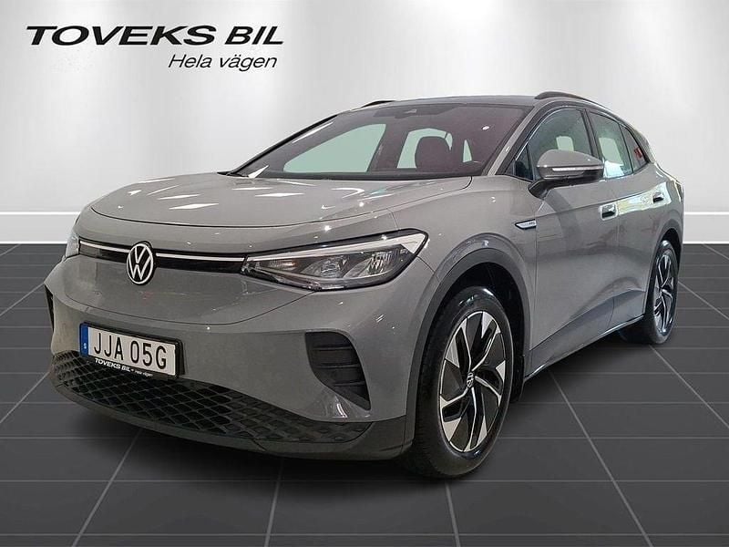 Grå (moonstone grey) Begagnad 2023 VW ID.4 Pro Performance SUV | 339 900 kr (Superpris) - Bild 1/4