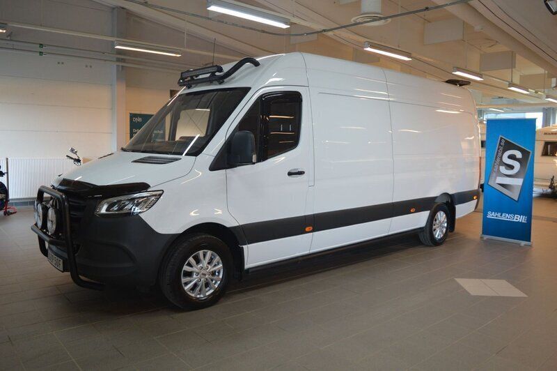 Vit Begagnad 2023 Mercedes Sprinter Van | 589 000 kr (Dyr) - Bild 1/4