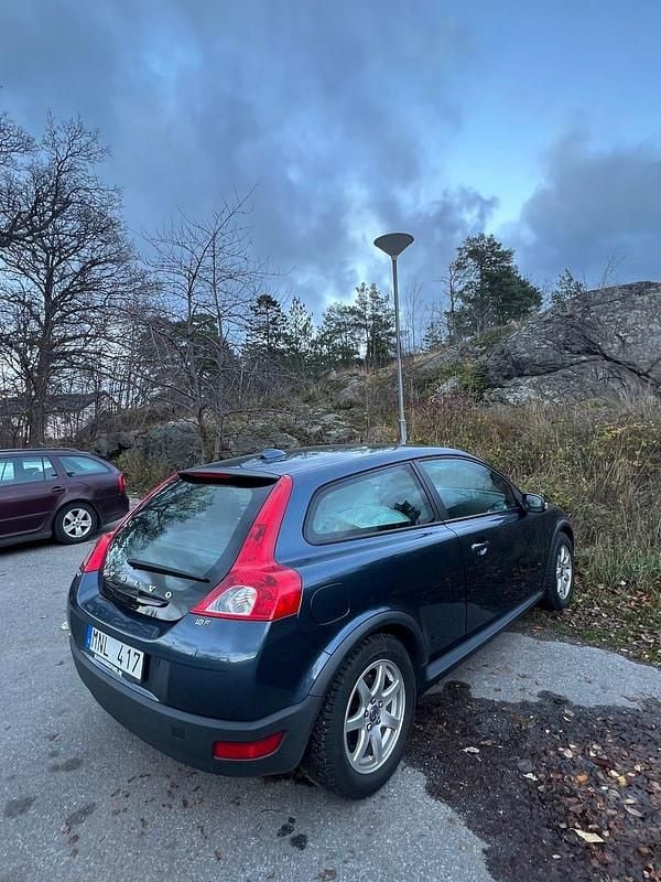 Begagnad 2009 Volvo C30 Halvkombi | 60 000 kr (Lite dyr) - Bild 1/4