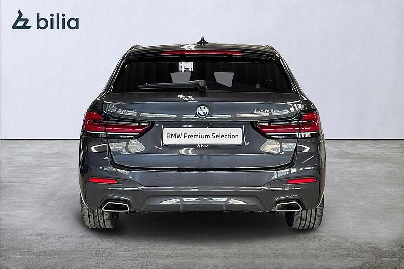 Begagnad BMW 530 M Sport 292 HK (214 kW) 2023 Sophisto grey brilliant effect Kombi