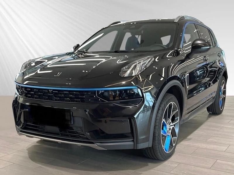 Svart Begagnad 2022 Lynk & Co 01 SUV | 249 000 kr - Bild 1/4