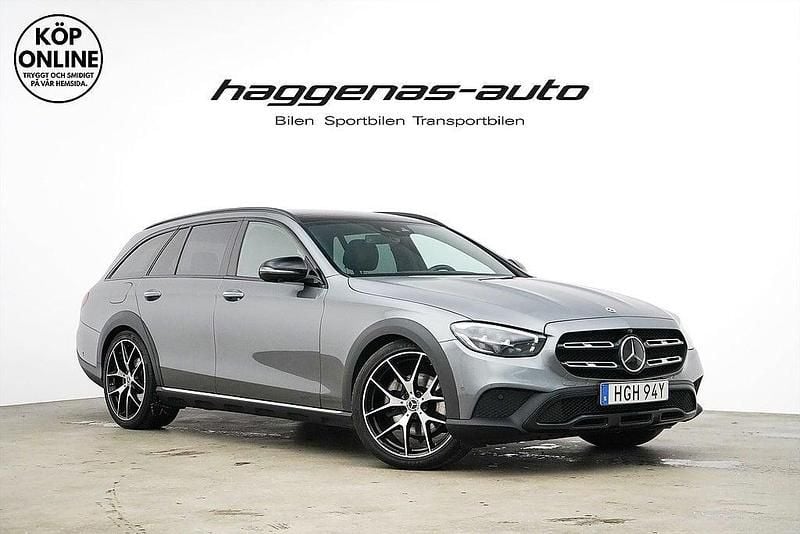 Grå Begagnad 2023 Mercedes E220 SE SUV | 449 000 kr (Dyr) - Bild 1/4
