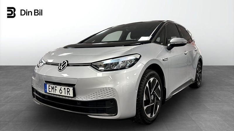 Begagnad VW ID.3 Pro Performance 150 kW (204 HK) 2023 Silver Halvkombi