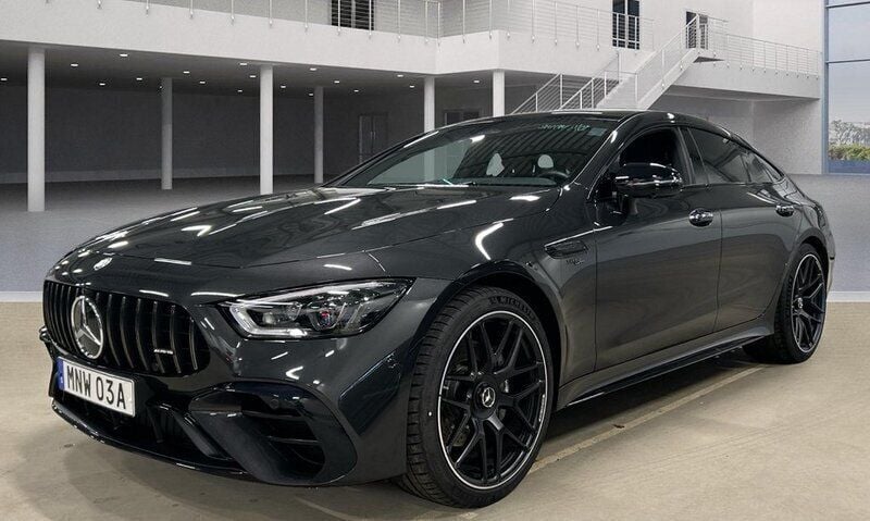 Grå ( grafitgrå metallic) Begagnad 2024 Mercedes AMG GT AMG Sportkupé | 1 045 000 kr - Bild 1/4