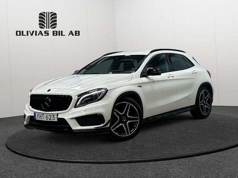 Vit Begagnad 2016 Mercedes GLA180 AMG SUV | 169 900 kr - Bild 1/4