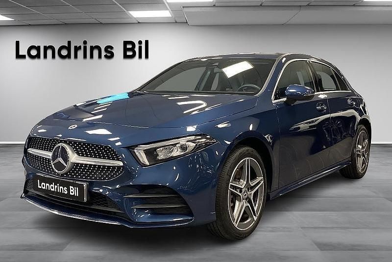 Begagnad Mercedes A250 AMG 160 HK (117 kW) 2022 Blå Halvkombi