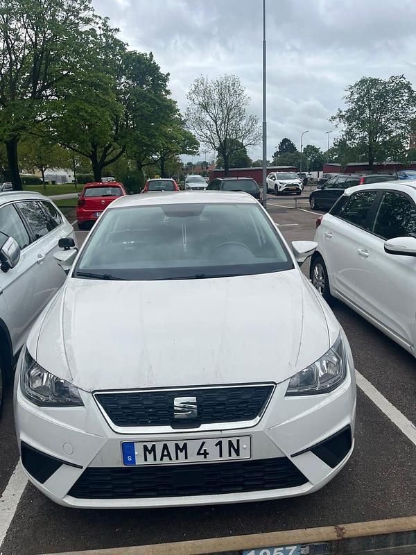 Begagnad 2019 Seat Ibiza Halvkombi | 109 900 kr (Marknadspris) - Bild 1/4
