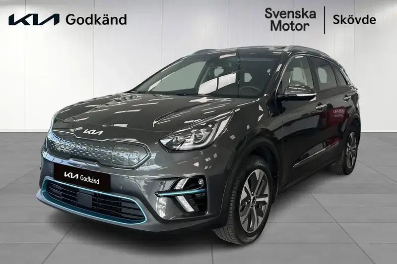 Grå Begagnad 2022 Kia e-Niro Advance SUV | 289 200 kr (Marknadspris) - Bild 1/4