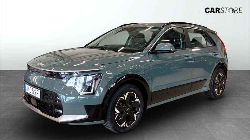 Begagnad Kia e-Niro 150 kW (204 HK) 2022 Grön (green) SUV
