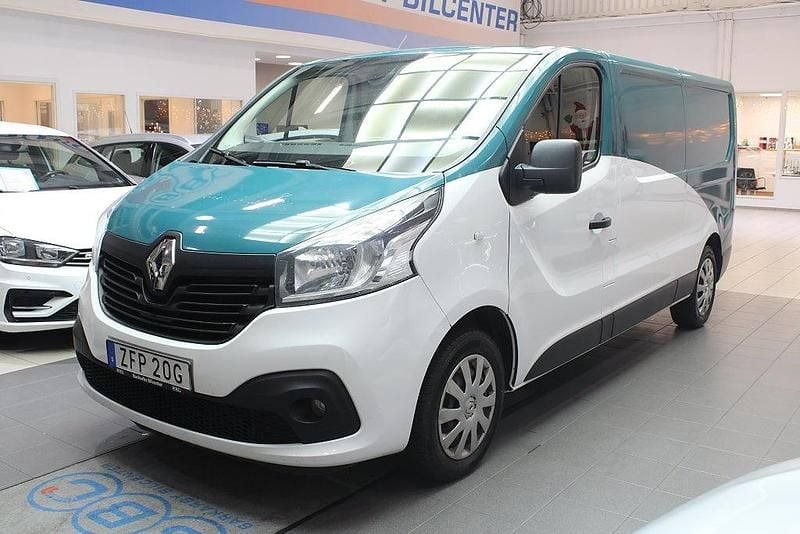 Vit Begagnad 2019 Renault Trafic Minibuss | 134 900 kr (Superpris) - Bild 1/4
