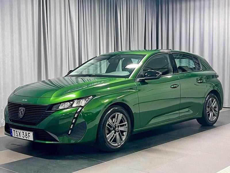 Grön Begagnad 2022 Peugeot 308 Active Halvkombi | 189 800 kr (Bra pris) - Bild 1/4
