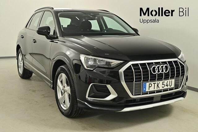 Svart (mytsvart metallic) Begagnad 2024 Audi Q3 Advanced Plus SUV | 369 900 kr (Marknadspris) - Bild 1/4