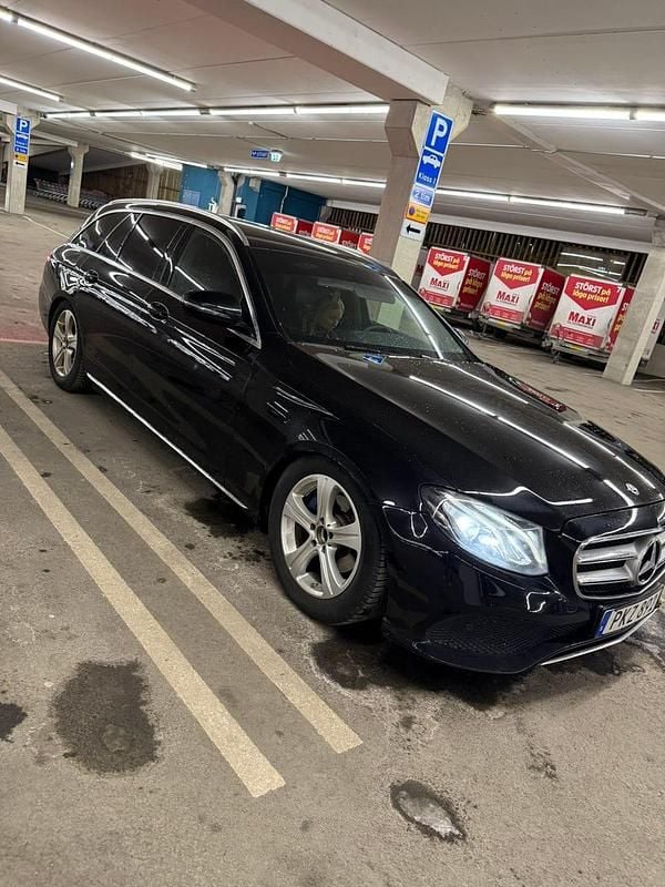 Begagnad Mercedes E220 194 HK (142 kW) 2017