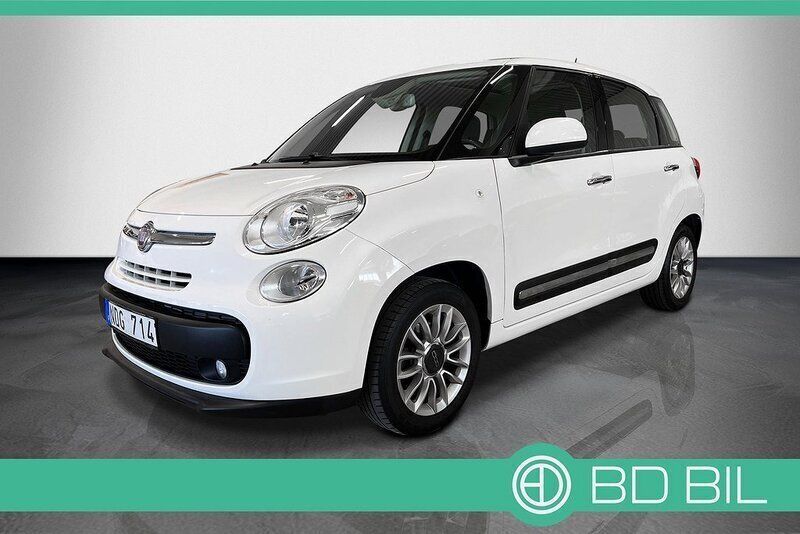 Vit Begagnad 2012 Fiat 500L Lounge Minibuss | 99 900 kr - Bild 1/3