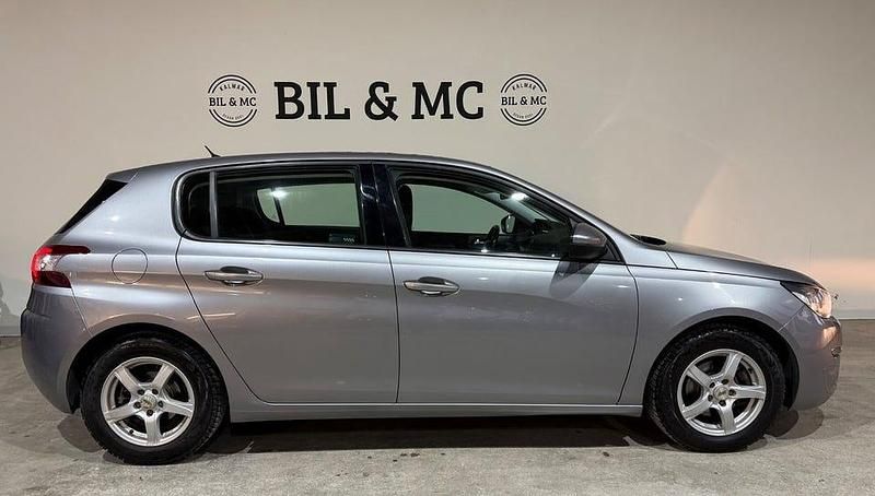 Grå Begagnad 2014 Peugeot 308 Active Halvkombi | 73 500 kr (Bra pris) - Bild 1/4