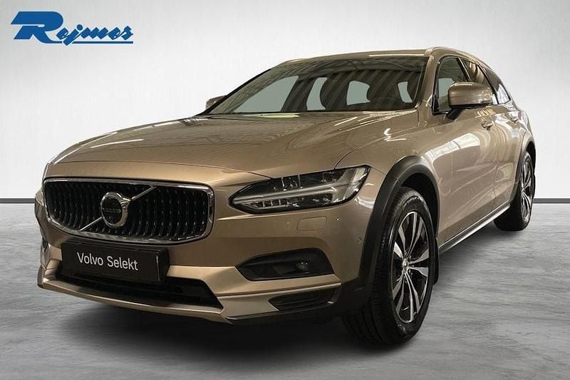 Ljusgrå Begagnad 2023 Volvo V90 CC Core Kombi | 399 900 kr (Marknadspris) - Bild 1/4