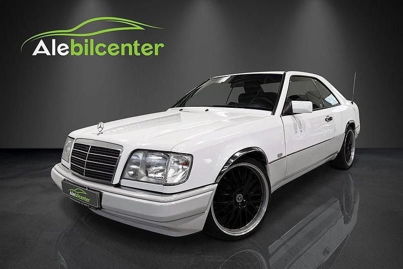 Begagnad Mercedes E220 150 HK (110 kW) 1995 Vit Sportkupé