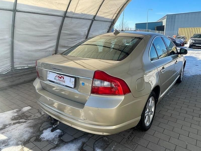 Begagnad Volvo S80 Momentum 200 HK (147 kW) 2007 Ljusgrön Sedan