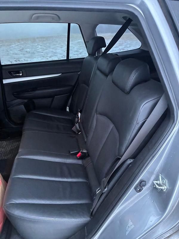 Begagnad Subaru Outback 150 HK (110 kW) 2011 Kombi