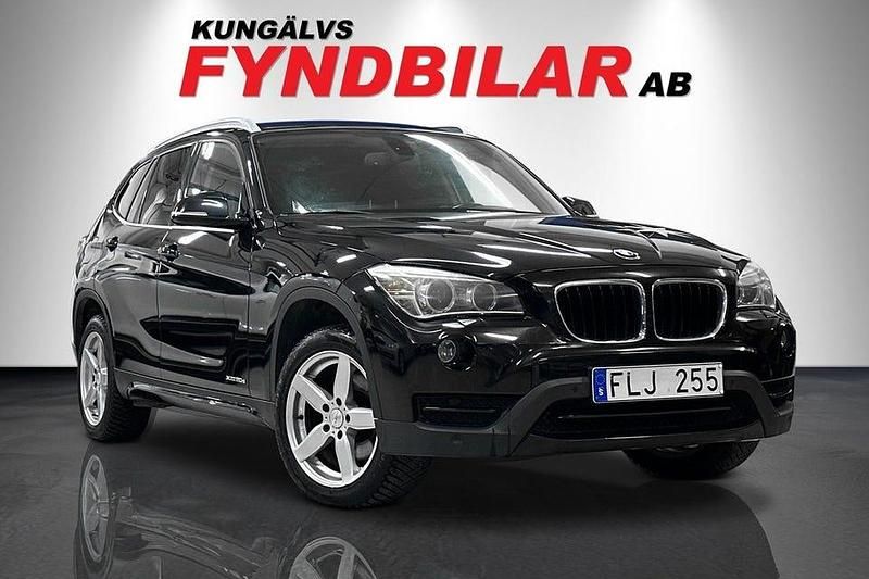 Svart Begagnad 2013 BMW X1 Sport Line SUV | 118 900 kr (Marknadspris) - Bild 1/4