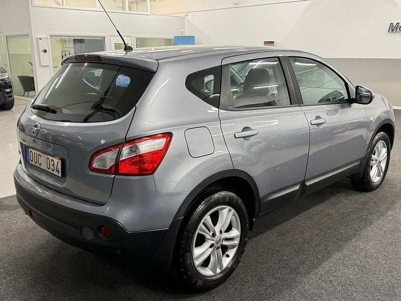 Begagnad Nissan Qashqai 114 HK (83 kW) 2010 Grå SUV