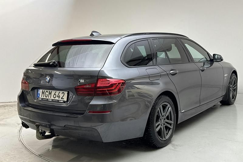 Begagnad BMW 530 M Sport 258 HK (189 kW) 2016 Grå Kombi