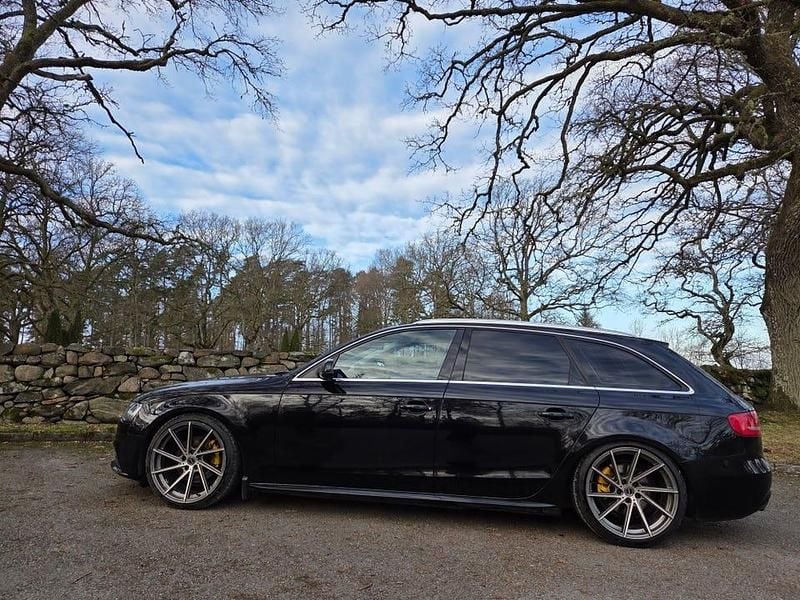 Svart Begagnad 2013 Audi A4 Kombi | 85 000 kr (Marknadspris) - Bild 1/4