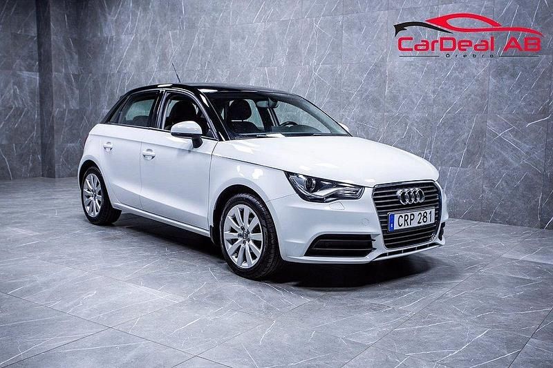 Vit Begagnad 2014 Audi A1 Sportback Sport Halvkombi | 99 800 kr (Marknadspris) - Bild 1/4