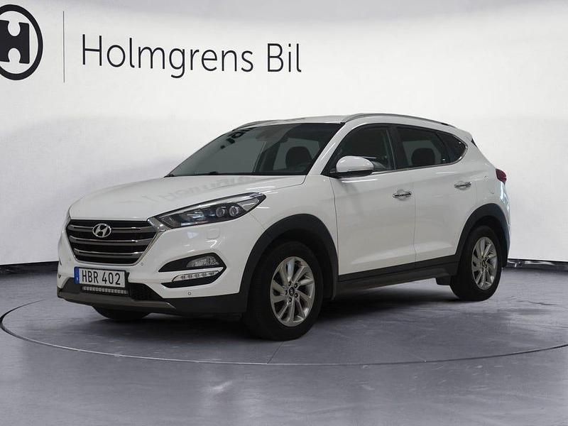 Vit Begagnad 2015 Hyundai Tucson Comfort SUV | 144 900 kr (Lite dyr) - Bild 1/4