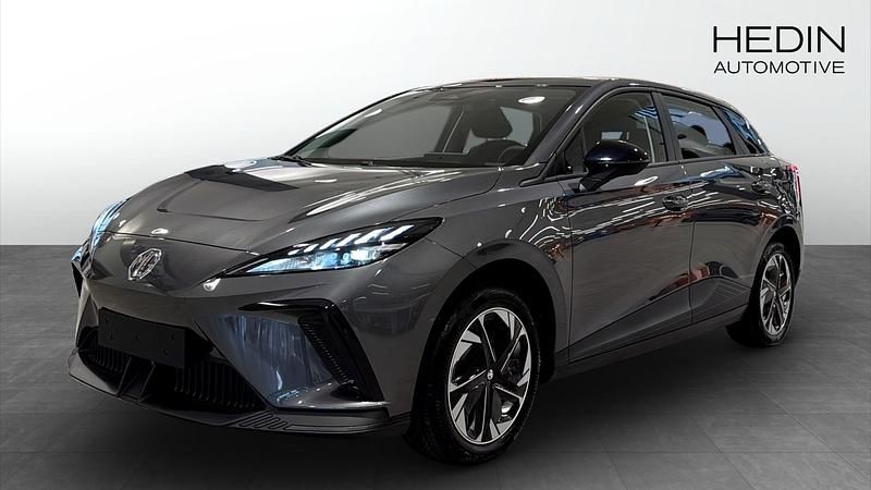 Grå Begagnad 2024 MG MG4 EV Halvkombi | 299 900 kr (Marknadspris) - Bild 1/4