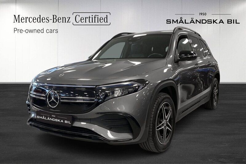 Mörkgrå (bergsgrå metallic) Begagnad 2023 Mercedes EQB250+ AMG SUV | 479 000 kr (Marknadspris) - Bild 1/3