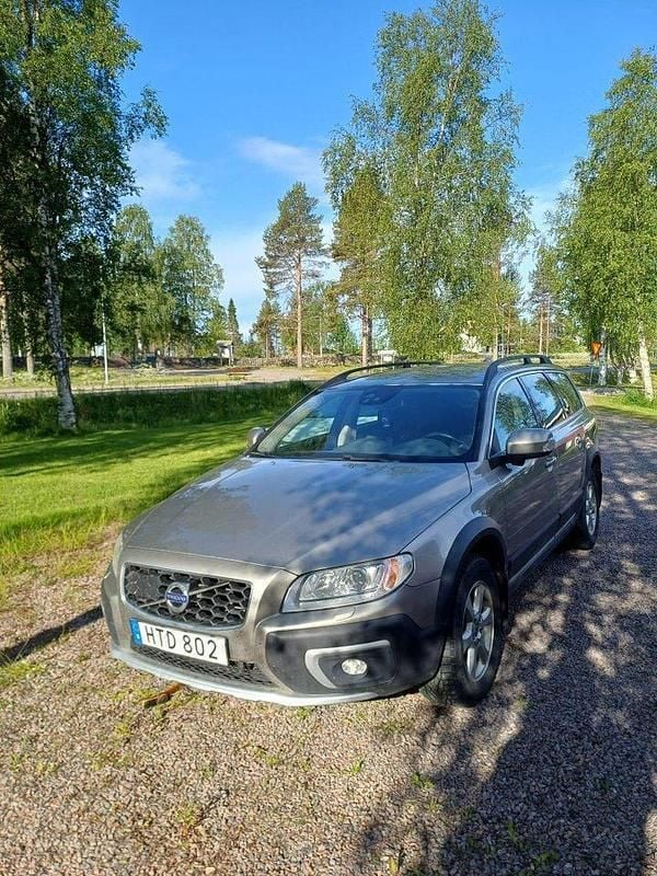 Brun Begagnad 2016 Volvo XC70 Momentum SUV | 159 999 kr (Marknadspris) - Bild 1/4