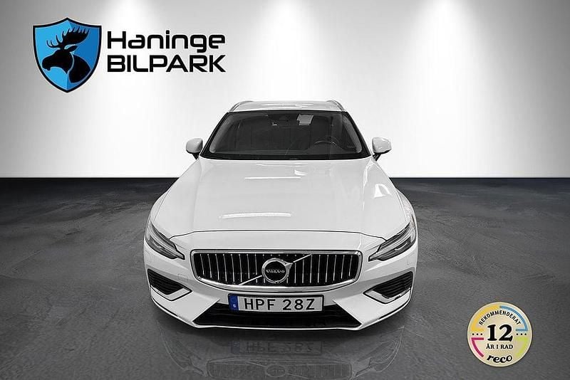 Begagnad Volvo V60 Inscription 288 HK (211 kW) 2021 Vit Kombi