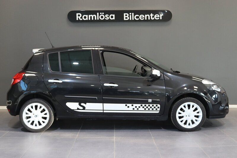Begagnad Renault Clio R.S. 101 HK (74 kW) 2010 Svart Halvkombi
