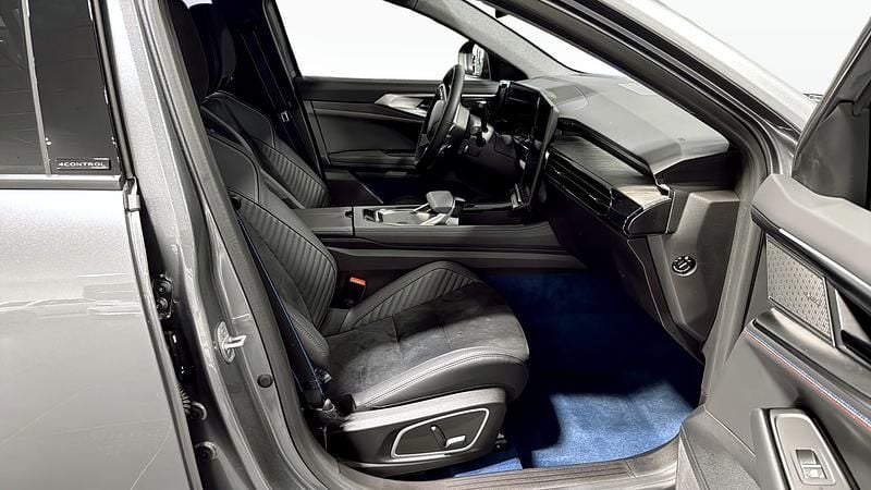 Begagnad Renault Rafale Esprit Alpine 150 HK (110 kW) 2025 Grå SUV