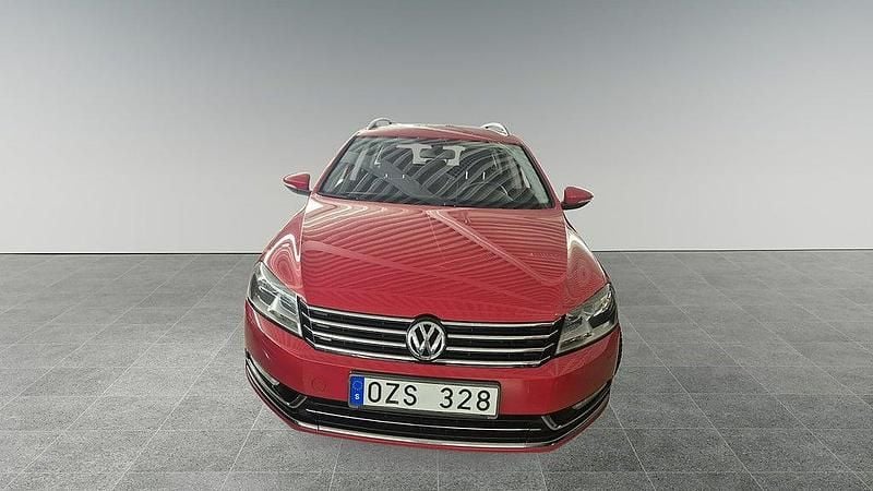 Begagnad VW Passat 160 HK (117 kW) 2013 Röd Kombi