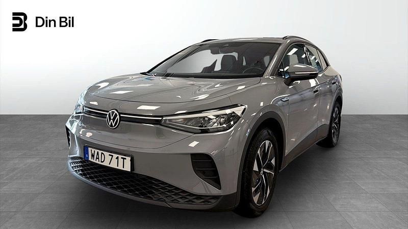 Grå (moonstone grey) Begagnad 2023 VW ID.4 Comfortline SUV | 379 900 kr (Lite dyr) - Bild 1/4
