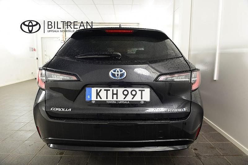 Begagnad Toyota Corolla Style 122 HK (89 kW) 2022 Svart Kombi