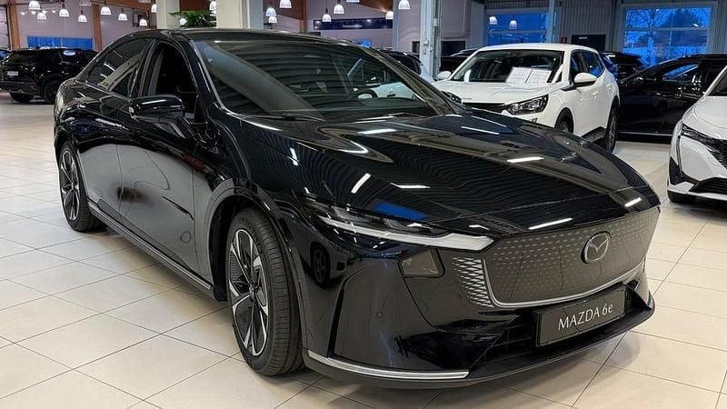 Ny Mazda 6e Takumi-Line 189 kW (258 HK) 2025 Svart Halvkombi