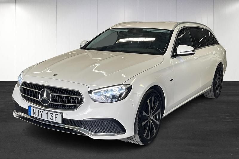 Vit Begagnad 2020 Mercedes E300 Kombi | 289 900 kr (Marknadspris) - Bild 1/4