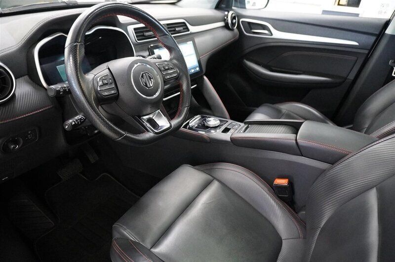 Begagnad MG ZS Luxury 115 kW (157 HK) 2021 Okänd Sedan