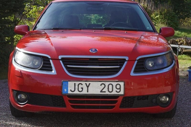 Röd Begagnad 2010 Saab 9-5 Griffin Kombi | 53 000 kr (Bra pris) - Bild 1/4