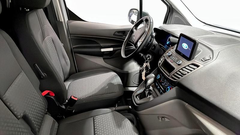 Begagnad Ford Transit Connect Trend 99 HK (72 kW) 2022 Frozen white Minibuss