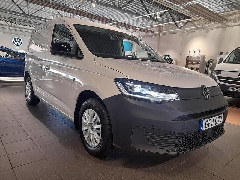 Ny VW Caddy 75 HK (55 kW) 2026 Vit Minibuss